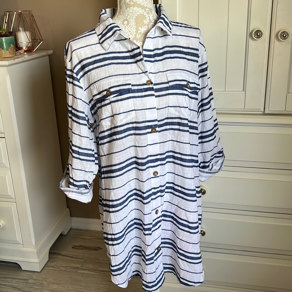 • NWOT Dotti lightweight stripe button down shirt, XL •
